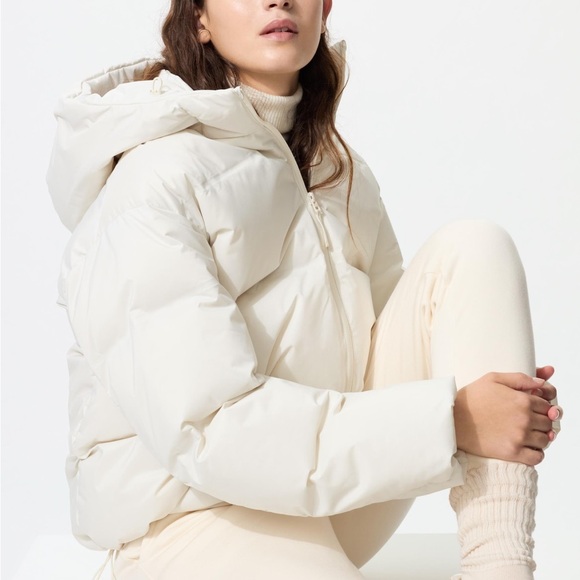 Uniqlo Jackets & Blazers - Uniqlo Women's Off-White Puffer Jacket Seamless Down Parka